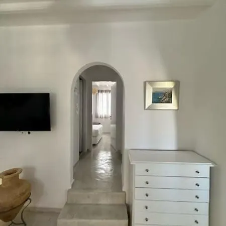 Dreamy Island Escape In Paros Apartment
